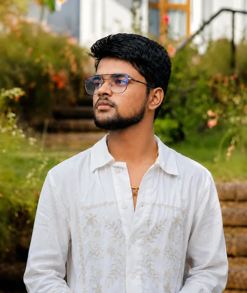Divyansh Anchara — Founder of MemeBazaar